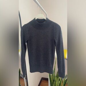 Club Monaco: Mock-Neck Long Sleeve (100% extra fine merino wool)